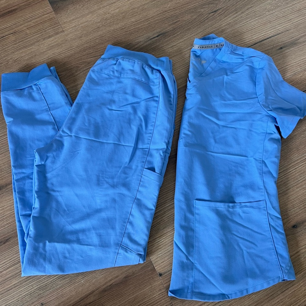 Fabletics scrub combo- three pocket top and joggers